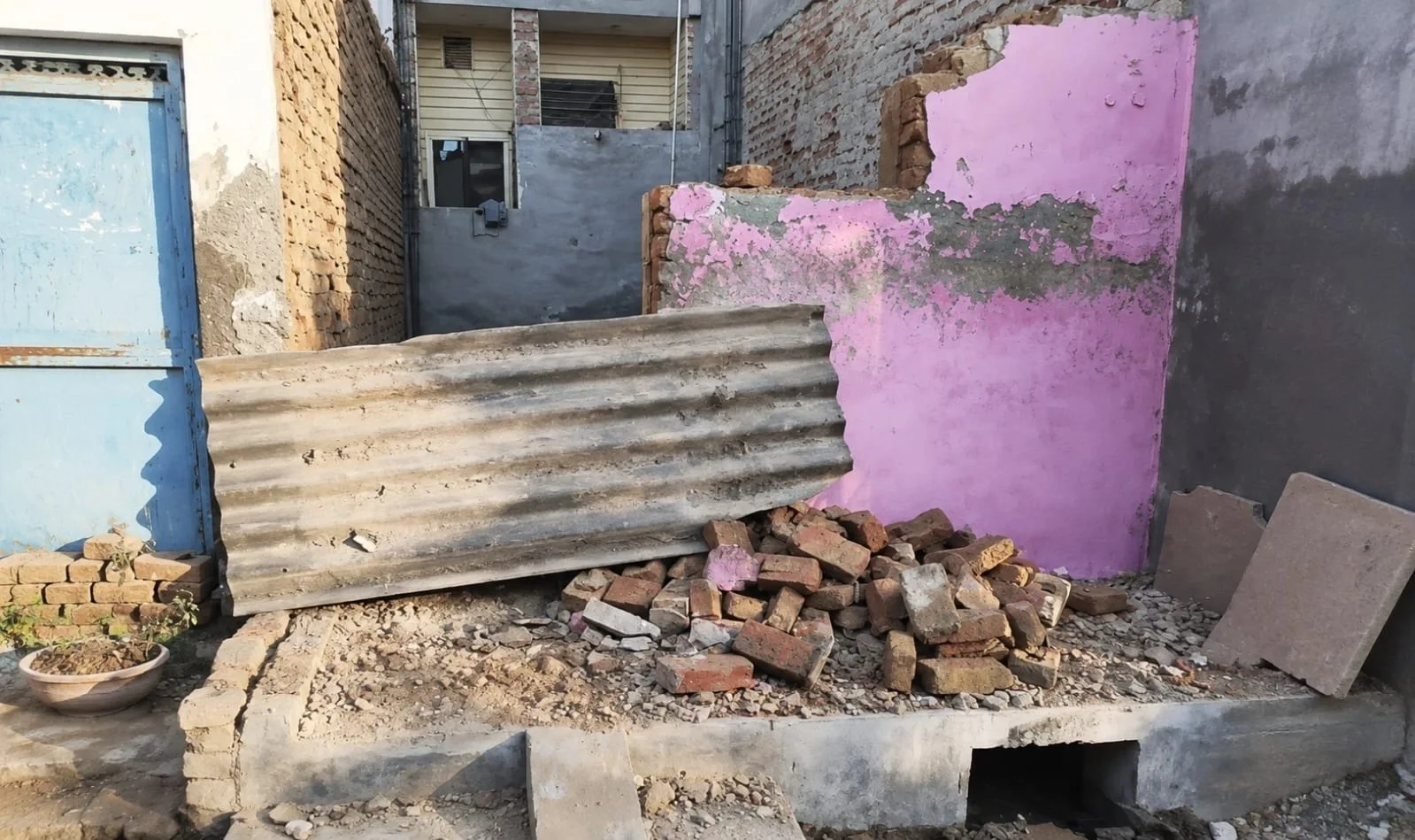  house before construction work in Lucknow
